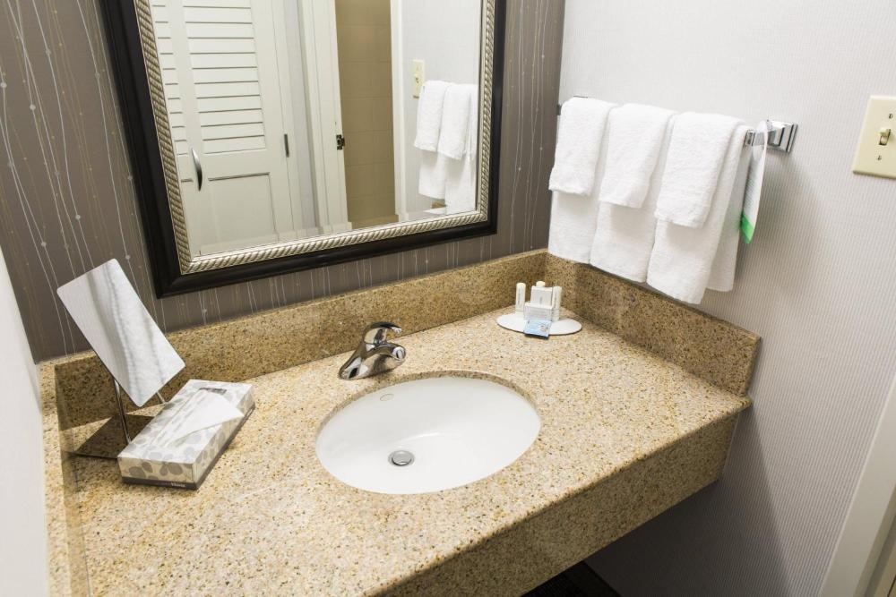 Courtyard by Marriott Montgomery Image 17