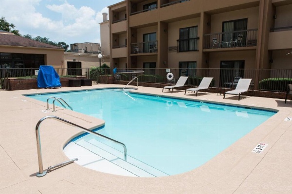 Courtyard by Marriott Montgomery image 12